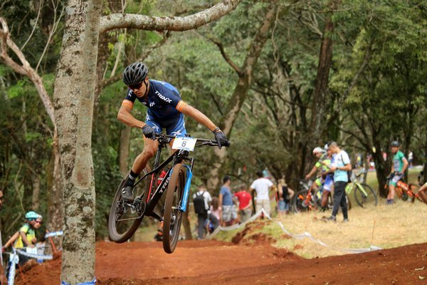 Hoe kun je je passingtechniek verbeteren voor betere spelverdeling?